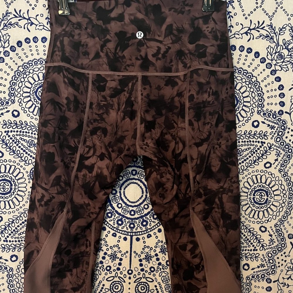 Lulu Lemon leggings